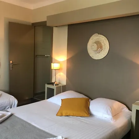 Hotel Oskar 2*